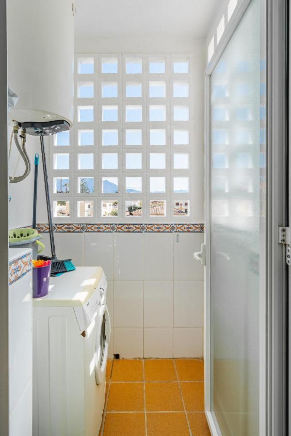 11 Modern Apt With Sea Views, Two Poolareas, Close To Parks & Beaches Manilva Leilighet Eksteriør bilde