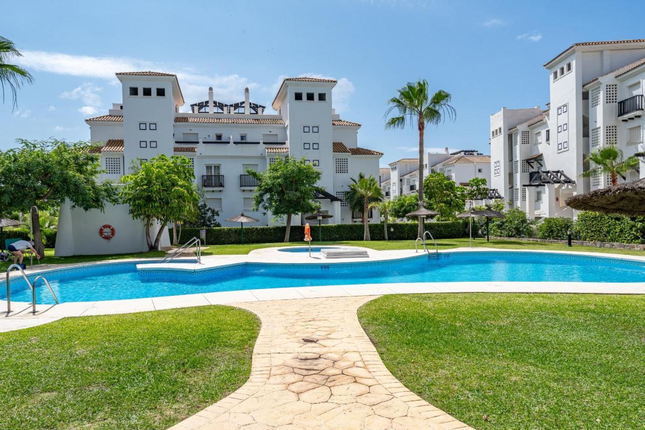 11 Modern Apt With Sea Views, Two Poolareas, Close To Parks & Beaches Manilva Leilighet Eksteriør bilde